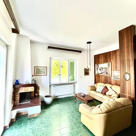 Apartment Dalla Nonna Marina Di Carrara